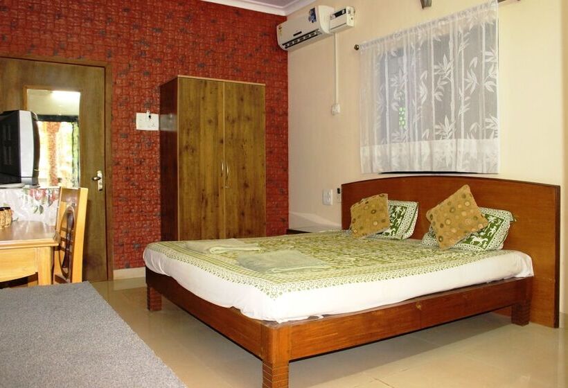 تختخواب و صبحانه Mama Mids Home