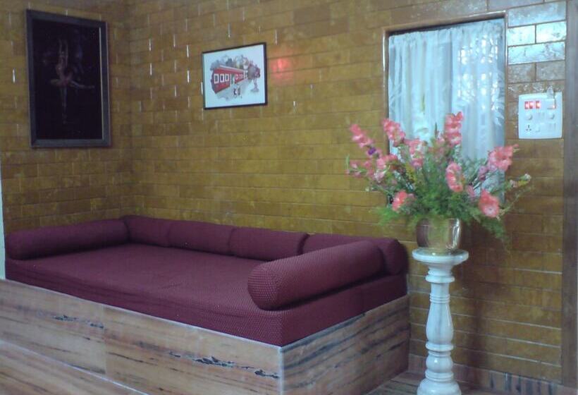 تختخواب و صبحانه Mama Mids Home