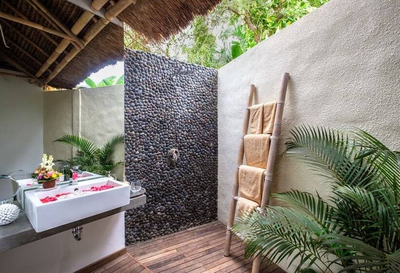 Villa Flora Seminyak