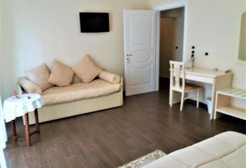 Domus Al Corso Con Servizio B&b