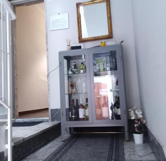 Domus Al Corso Con Servizio B&b