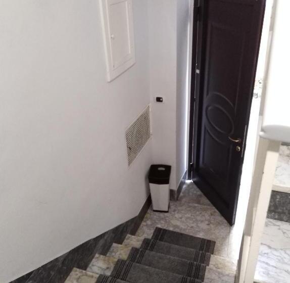 Domus Al Corso Con Servizio B&b