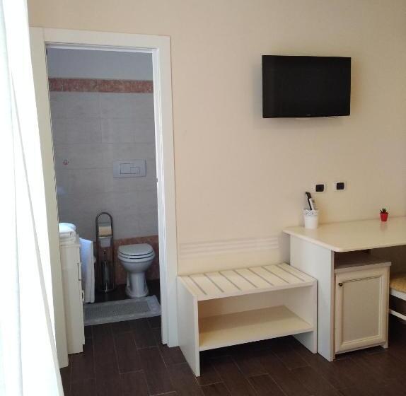 Domus Al Corso Con Servizio B&b