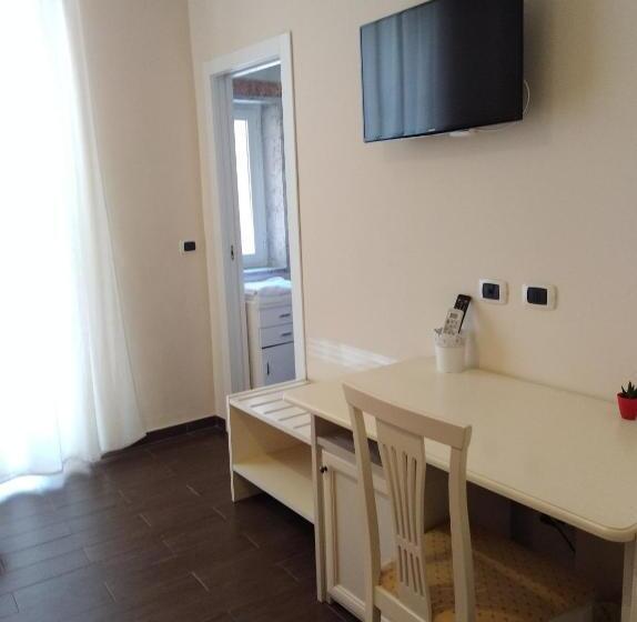 Domus Al Corso Con Servizio B&b