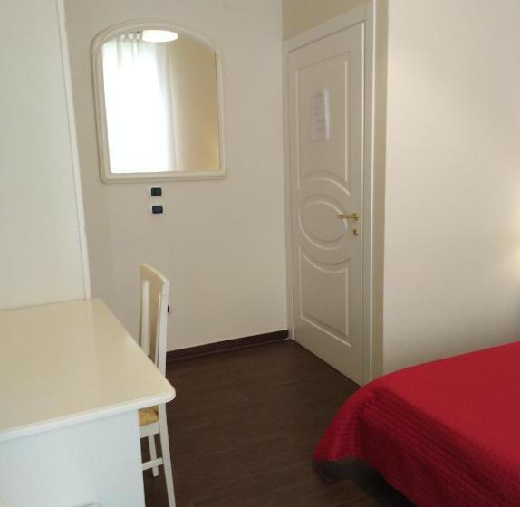 Domus Al Corso Con Servizio B&b