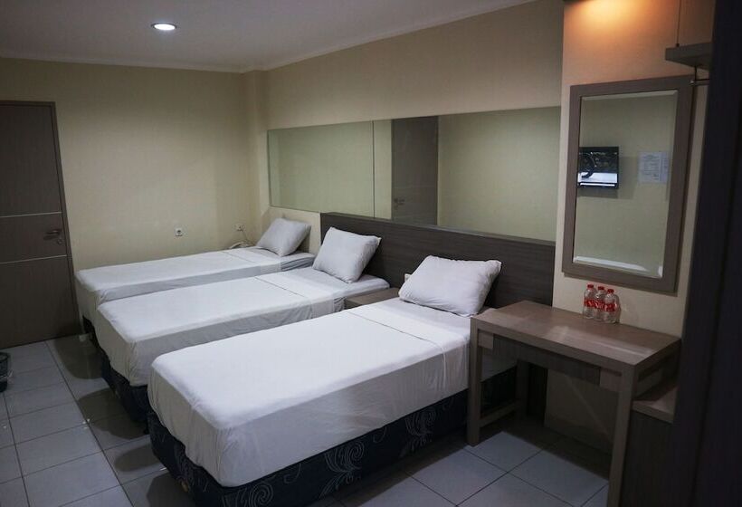 Ethan Hotel Cilincing Plaza