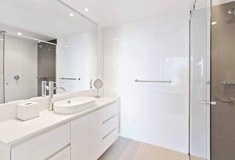 Holiday Holiday   H Residence Apartments