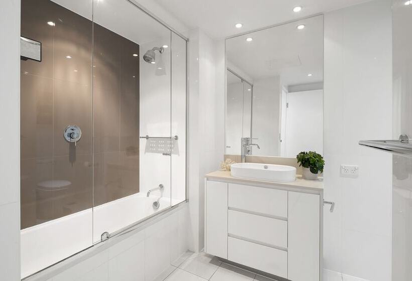 Holiday Holiday   H Residence Apartments