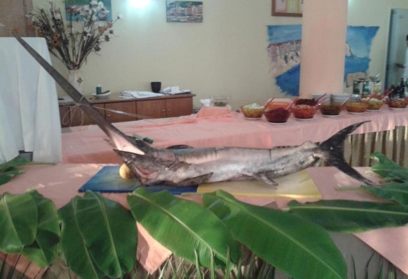 Хостел Villaggio Borgo Marino