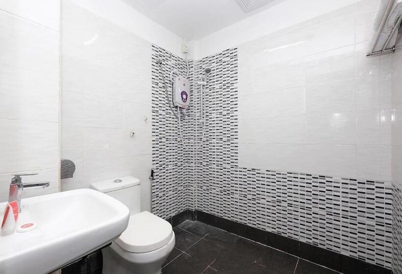 בית מלון כפרי 75 Temerloh