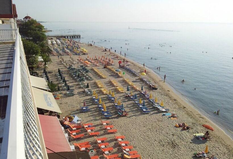 فندق Akteon Girni