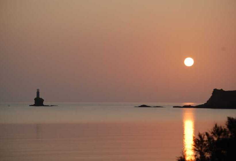 فندق Alkyoni Studios