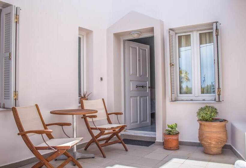 فندق Alkyoni Studios