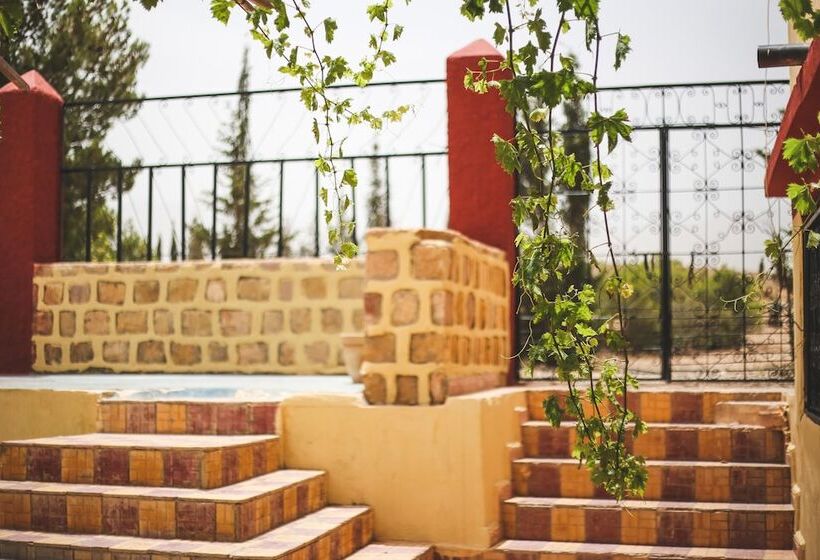 هتل Auberge Jaafar Kasbaa Itto