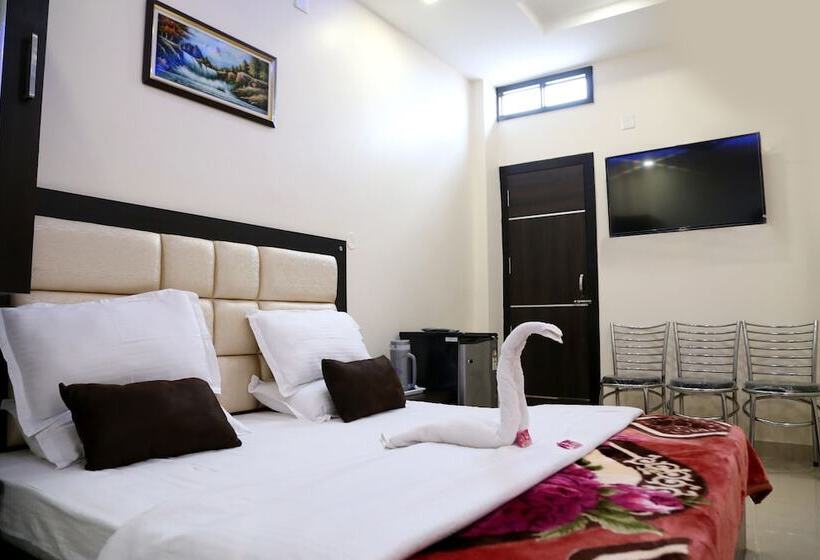 ホテル Chohan Residency