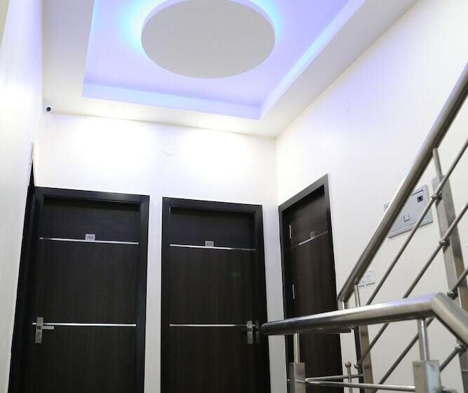 ホテル Chohan Residency