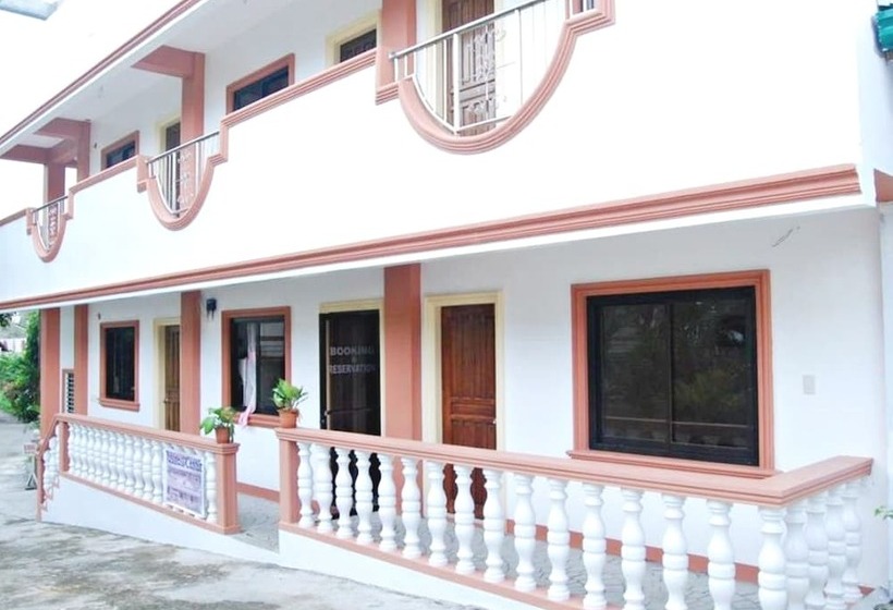 هتل El Pueblo Rhizort