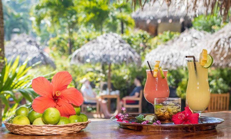 Отель Etu Moana Boutique Beach Villas   Adults Only