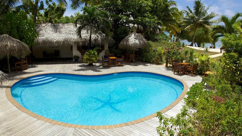 Отель Etu Moana Boutique Beach Villas   Adults Only