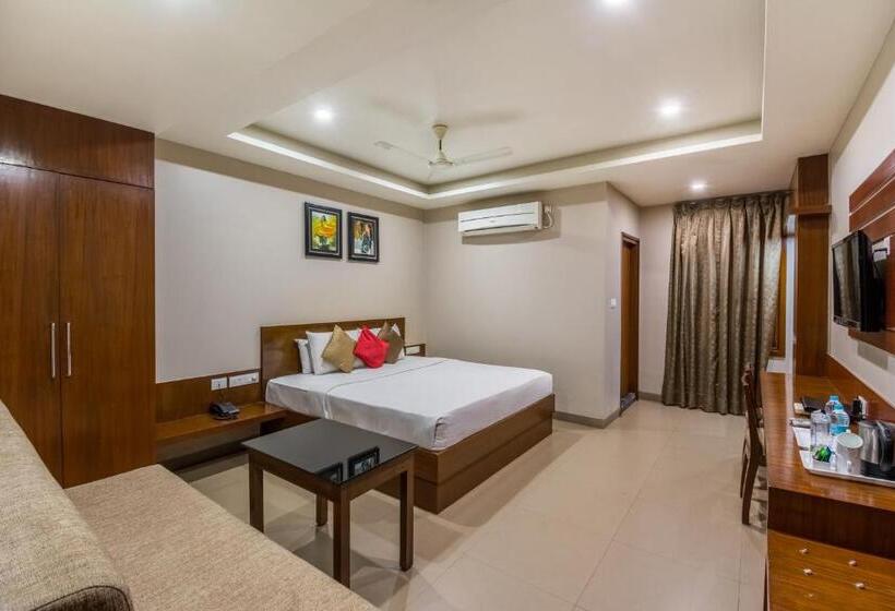 Отель Five Elements