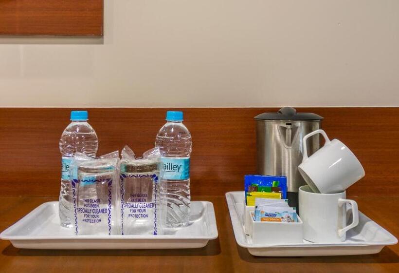 Отель Five Elements