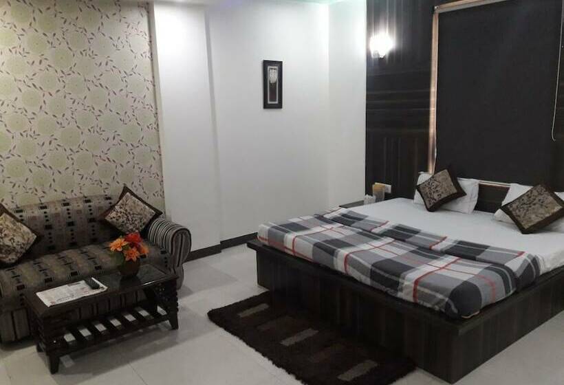 هتل Jainson Residency