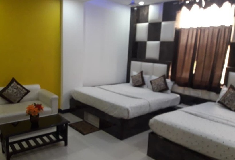 هتل Jainson Residency