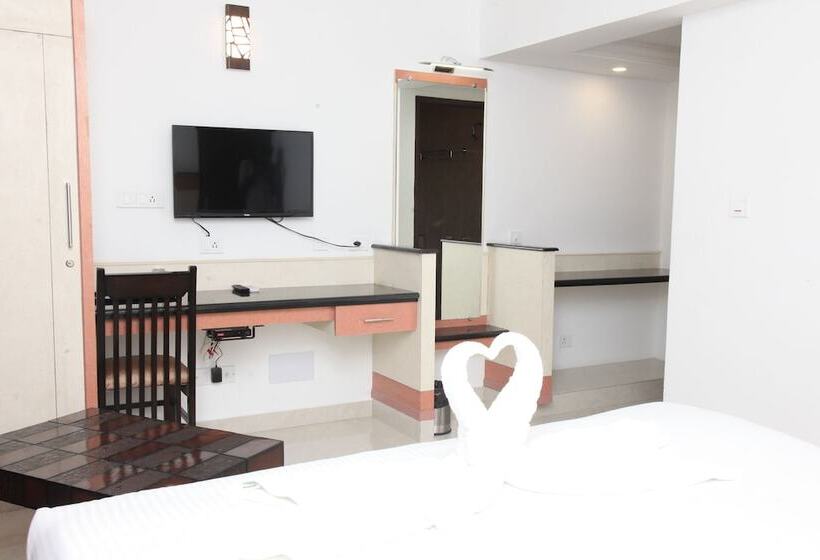 酒店 Karpagam International