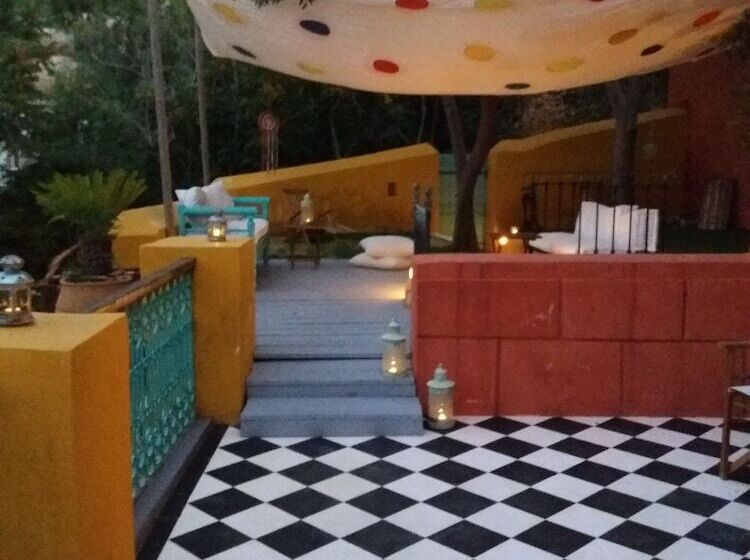 هتل Maison Des Couleurs