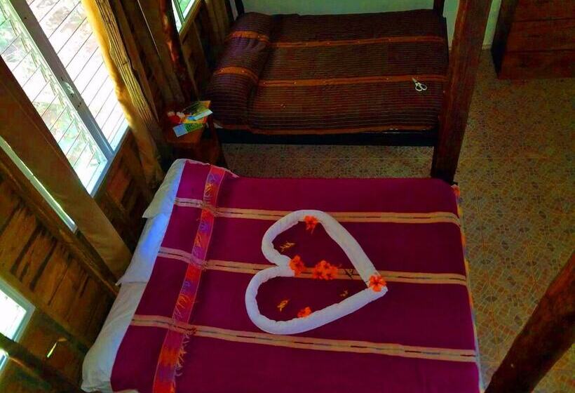 ホテル Martz Farm Treehouses & Cabanas