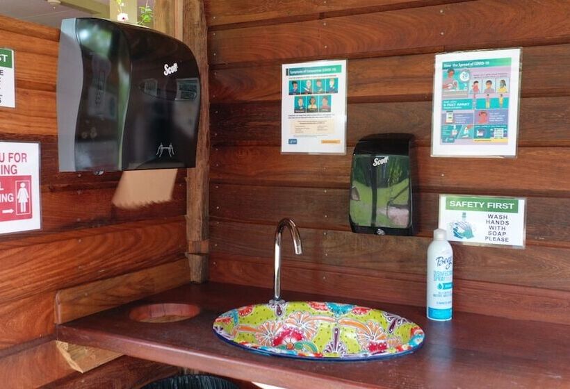 ホテル Martz Farm Treehouses & Cabanas