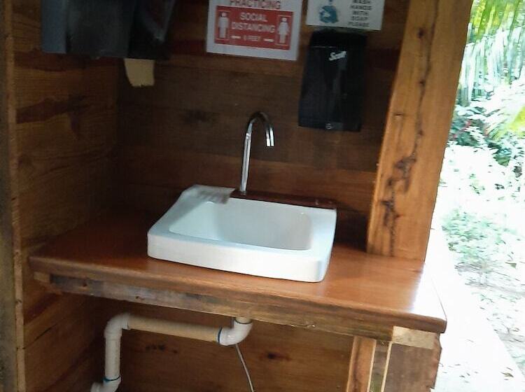 ホテル Martz Farm Treehouses & Cabanas