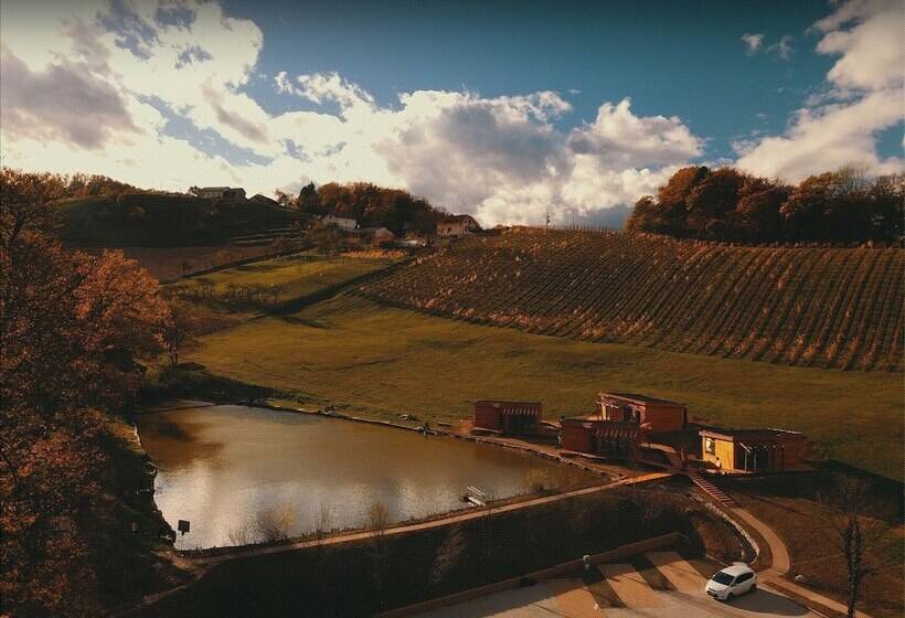 هتل Naturasort Holiday Houses