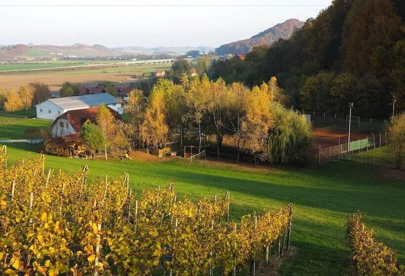 هتل Naturasort Holiday Houses