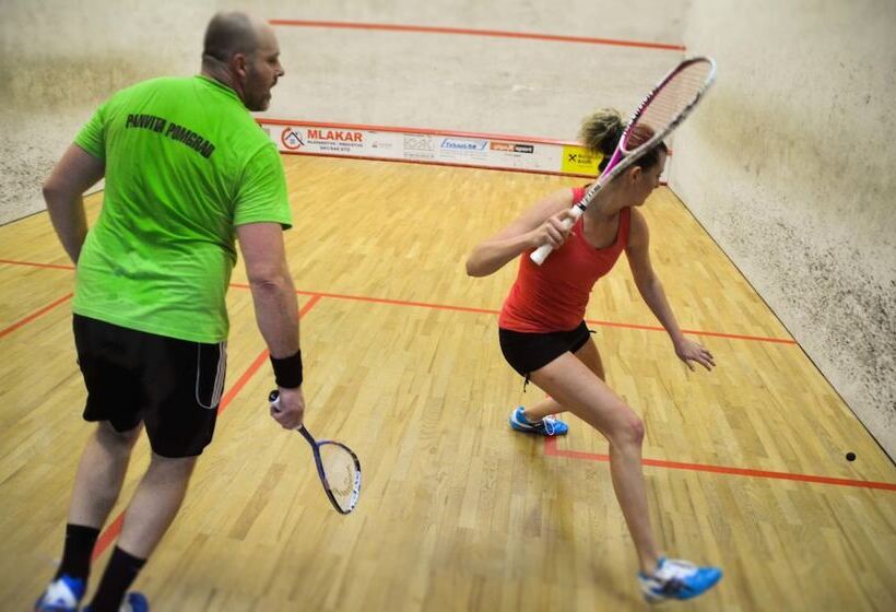 هتل Naturasort Holiday Houses