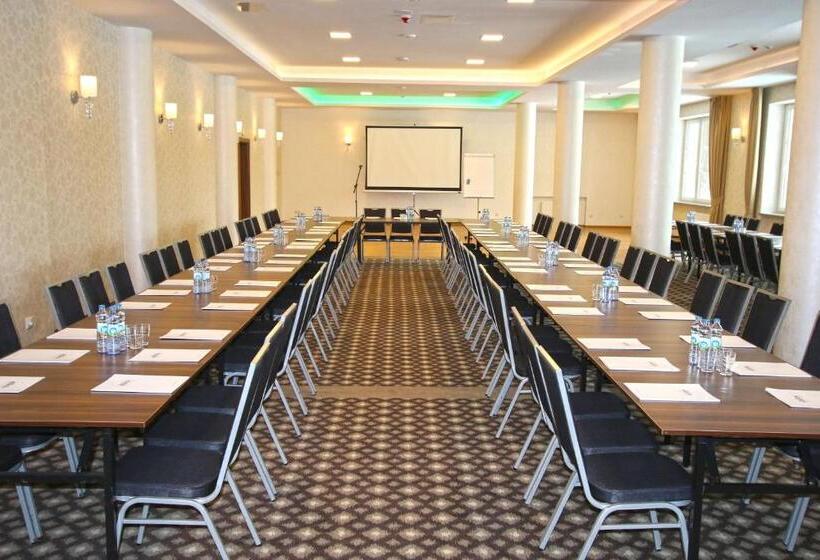 هتل Nowy Zdrój   Centrum Zdrowia I Wypoczynku