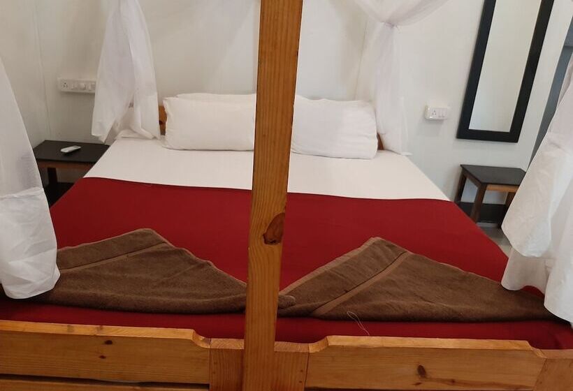 فندق Om Shanti Beach Stay Patnem