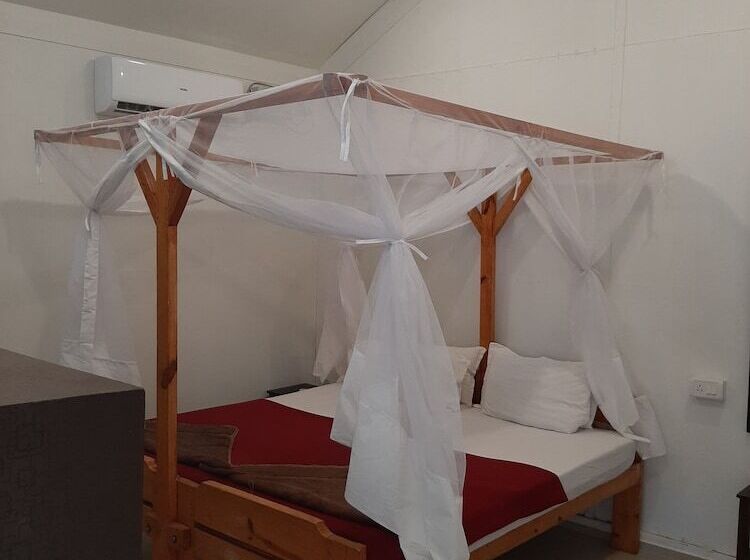 فندق Om Shanti Beach Stay Patnem