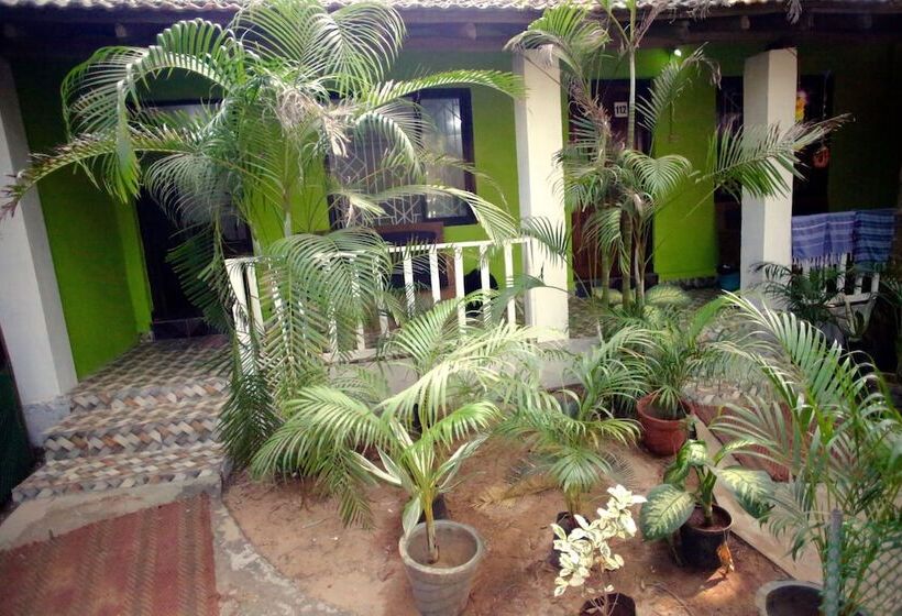 فندق Om Shanti Beach Stay Patnem