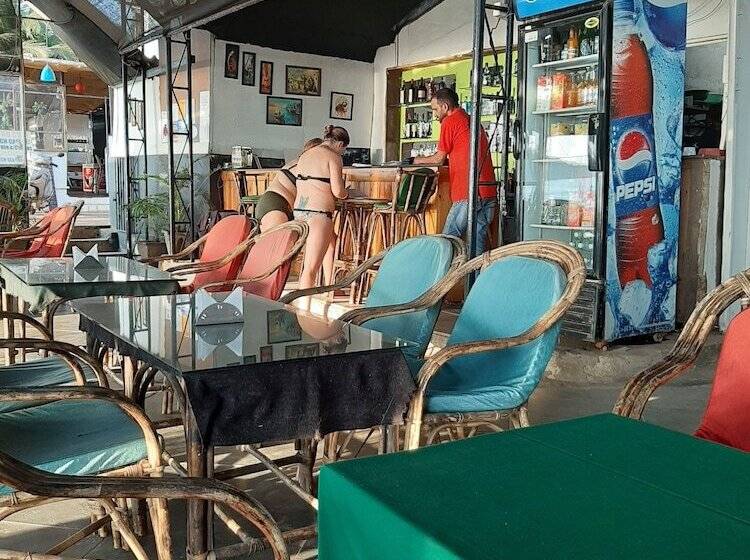 فندق Om Shanti Beach Stay Patnem