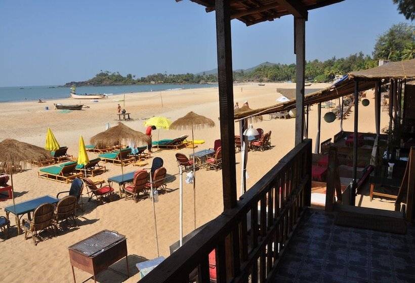فندق Om Shanti Beach Stay Patnem