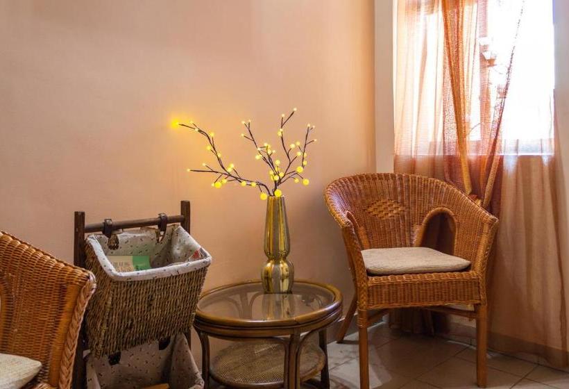 هتل Pansionat Primavera