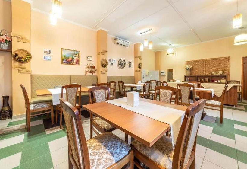 هتل Pansionat Primavera