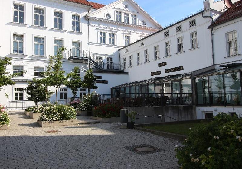 Parkhotel Putbus Superior International