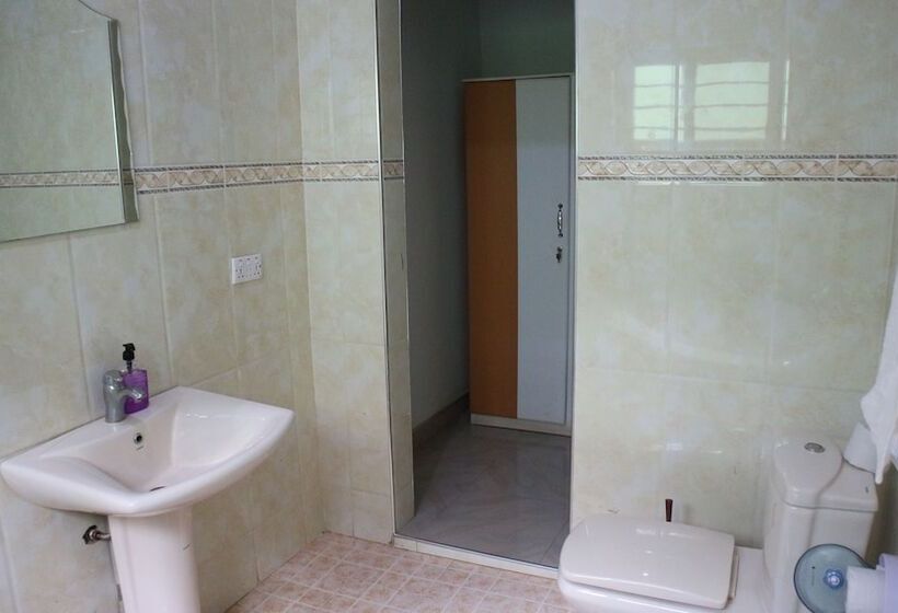 فندق Pioneer Guest Lodge