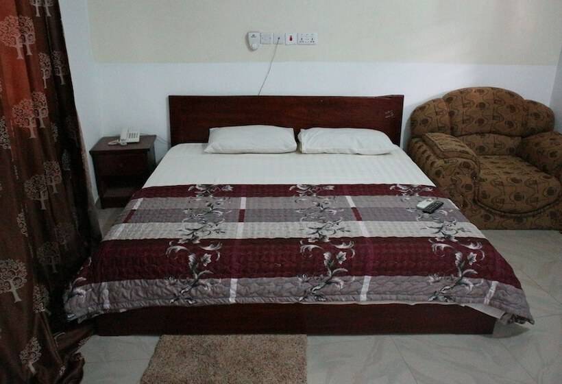 فندق Pioneer Guest Lodge