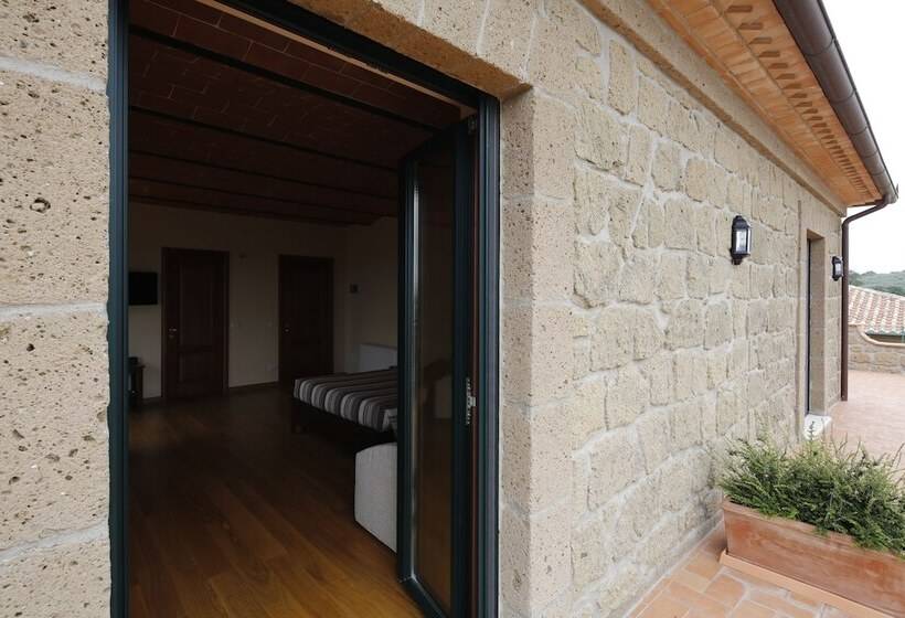 هتل روستایی Agriturismo Poggio Al Tufo