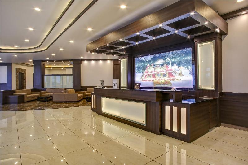 ホテル The Royal Krishna