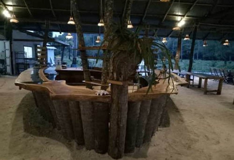 Koh Rong Love Resort   Hostel