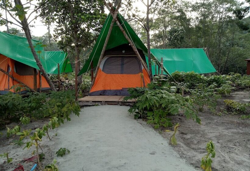 Koh Rong Love Resort   Hostel